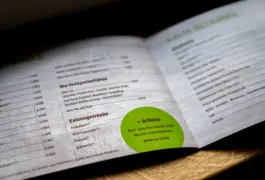 Zum sehen ist die Speisekarte der Croissanterie Gabriels in Seefeld am Pilsensee. Gestaltet von der Grafikdesignerin Theresa Fischer aus Oberau bei Garmisch-Partenkirchen.